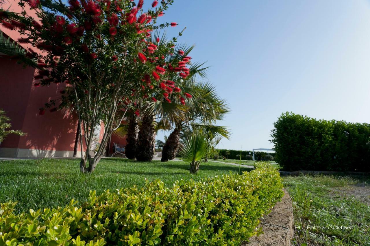 Bed & Breakfast Villa Michela อเลซิโอ ภายนอก รูปภาพ
